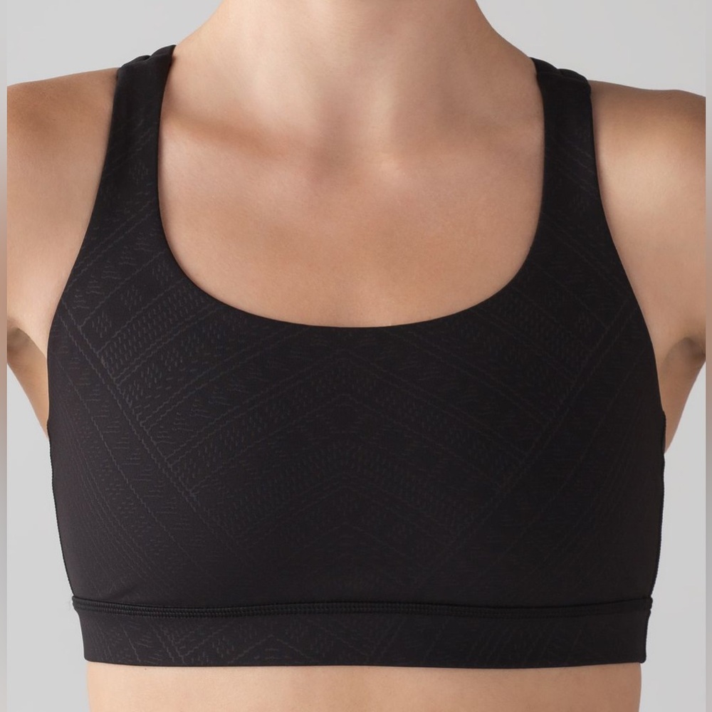Lululemon Energy Bra Adorned Embossed Black Size 6